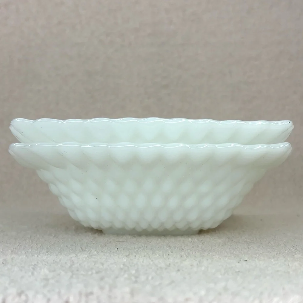 Vintage Milk Glass Square Bowls Set of 2 White Diamond Hobnail Pattern Retro VTG